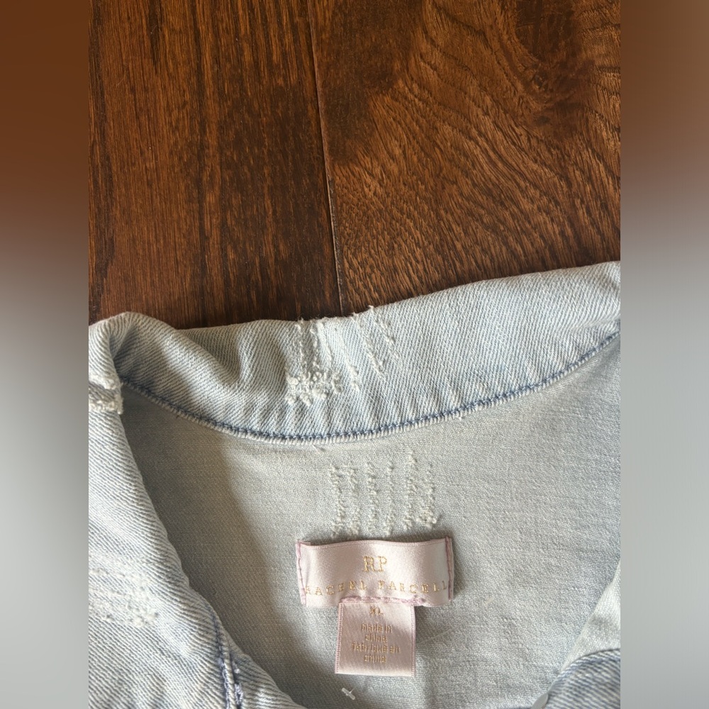 Rachel Parcell Distressed Denim Jacket Women’s Size Extra Large - Picture 9 of 11